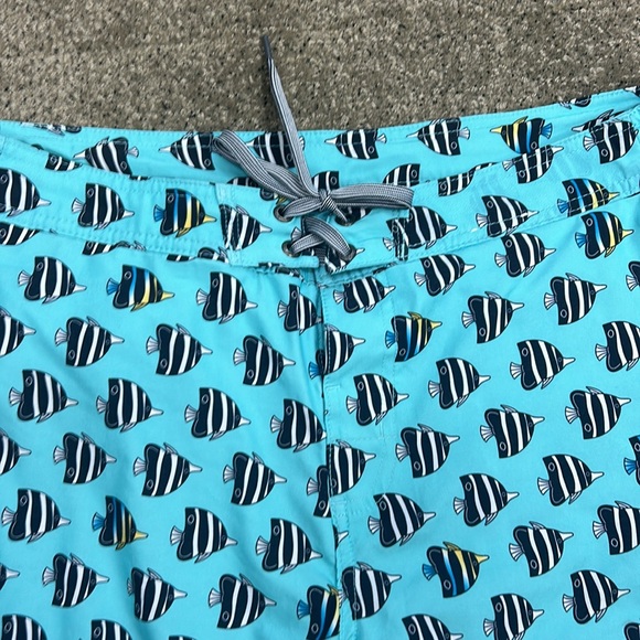 SAXX Men’s Betawave 2N1 Swim Boardshort 9” with Liner - Picture 2 of 5